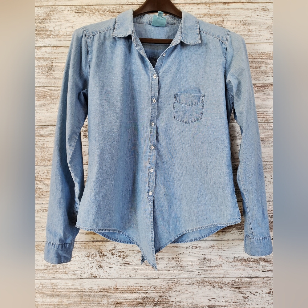 C&C California Chambray Tie Front Button Down Shirt Blue - Picture 4 of 12